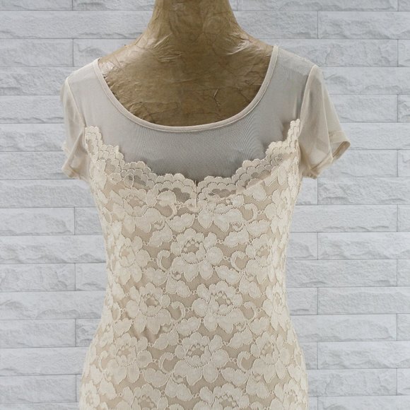 LOVE CHELSEY Dress Lace Bodycon Floral Summer Stretch Midi Neutral Tan Medium - Picture 2 of 14